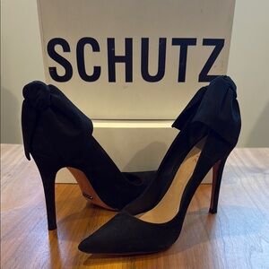 SCHUTZ Black Heels with Stylish Bow